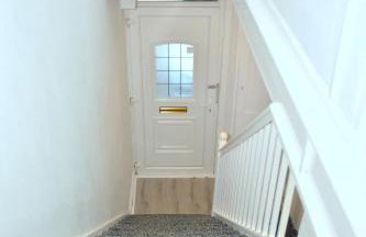 Tranquil Stays at 3 bedroom House in Dagenham - Foto 35