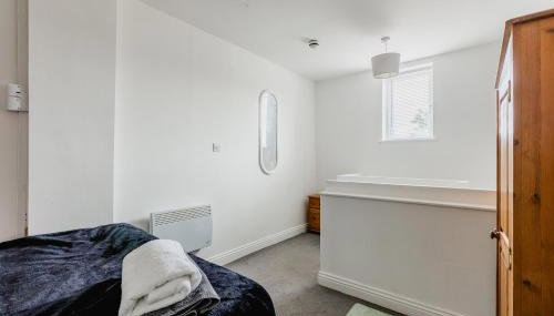 Hullidays - Withernsea Queen St Duplex Apt - Foto 3, wardrobe