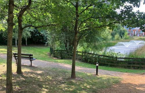 Redhill,Sleeps9,Parking,17minsLGW30 to London - Foto 45