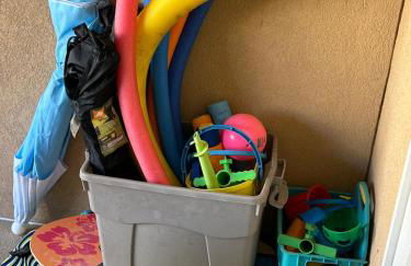 Unique 3BR, 1 of 5 Condos w/Huge Poolside Patio, Steps to Beach & Pier, Gated - Foto 9