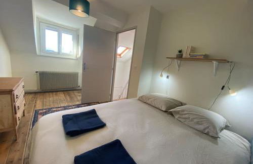 Maison de Charme - 4 Chambres - Courette & Parking Gratuit - Foto 25