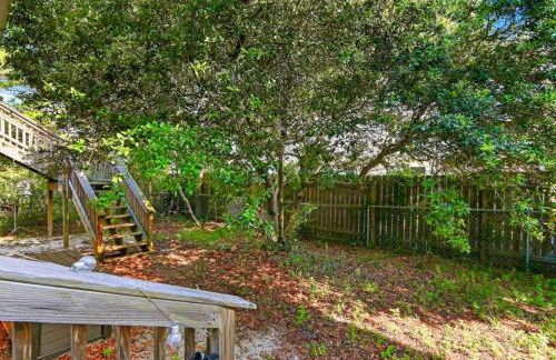 Lux min to Beach and Hospital with Hot Tub - Foto 32