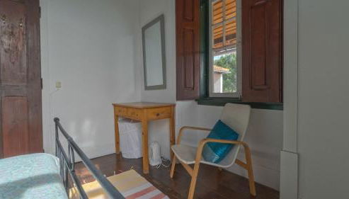 Large, converted farmhouse with pool - Photo 5