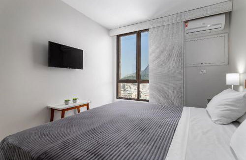 (1806) A 150 Metros da Praia do Leblon com Academia, Arrumação Diária, Vista Mar e Vista para o Cristo - Photo 48