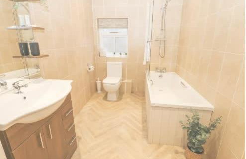 Walworth Castle Cottage - Photo 15