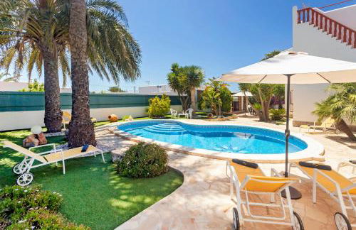 Villa in Playa D´en Bossa sleeps 9 - Foto 12