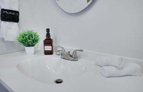 Hot tub - Game Loft & Arcade - 2 King Beds - Pet Friendly - Foto 42