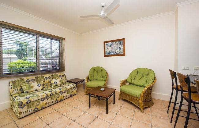 Picnic Bay Apartments Unit 1 - Photo 9