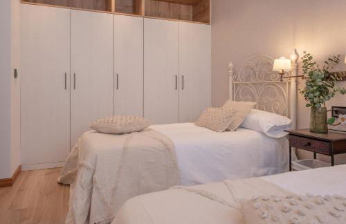 Espectacular Casa de lujo con Piscina, barbacoa, jacuzzi y vistas panorámicas a toda Granada - Foto 48