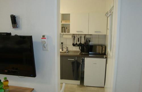 Cenet 1 Zimmer Apartment - Foto 7