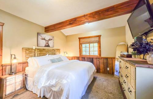 20 min to Yellowstone, Family Cabin, Fire Pit - Photo 18