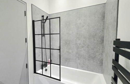 Modern Duplex Penthouse Panoramic Views & Parking - Foto 19