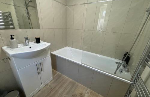 Chalkwell Aparthotel Short & Long Stays Welcome, Leisure , Relocation , Business Stays , Contractors - Photo 60