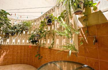 Agustina Apartment - Photo 12