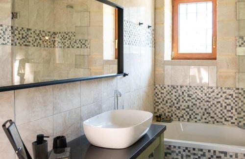 Prinus Country Retreat Apokoronas, heated pool, 13km from the sea - Photo 32