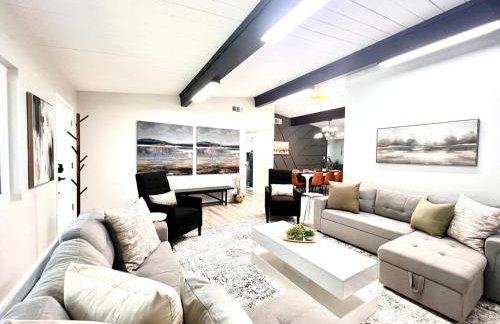 Half ACRE Lux Pool SPA with FIREPIT ARCADE Grill Sleeps 40 - Foto 52