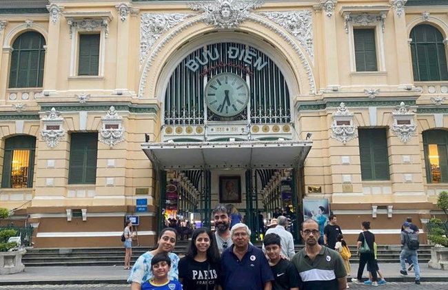 Ho Chi Minh City Iconic & Local Hidden gems by Scooter - Photo 17