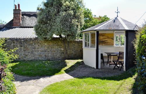 Swiss Cottage - Photo 4