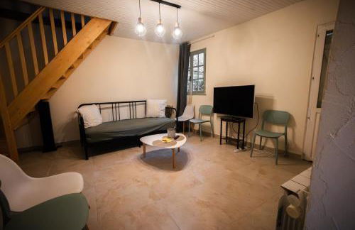 Petit Chai au coeur de village - Foto 6