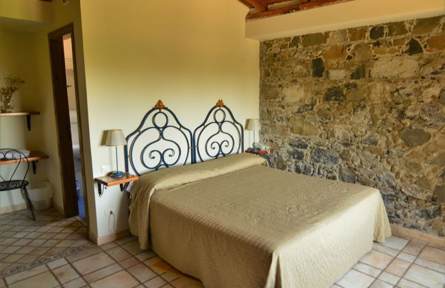 Antico Borgo Etneo Country Hotel - Photo 4