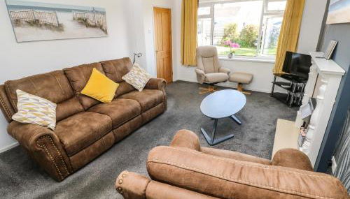 53 St Brides View - Photo 3