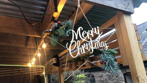 Shepherds Hut - Photo 3