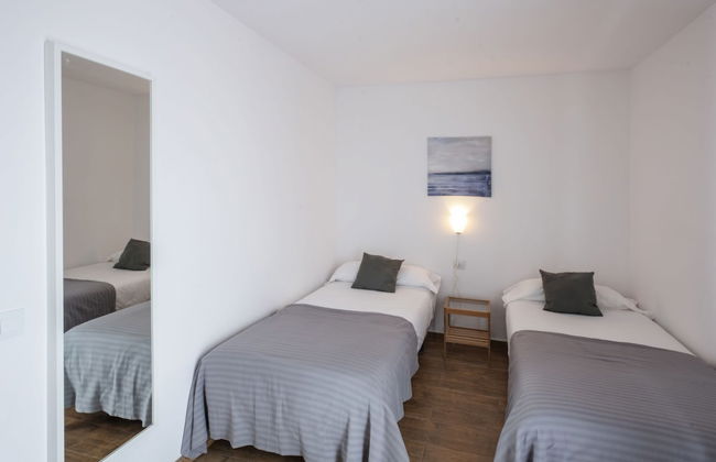 Apartamentos Los Rosales - Photo 11