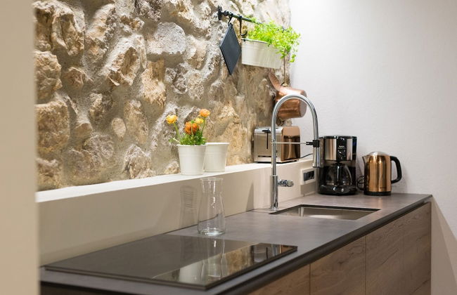 Vibrant and Elegant Downtown Krk Apartments - Photo 16