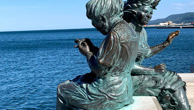 Tour di Trieste + Castello di Miramare - Photo 3, Le ragazze di Trieste