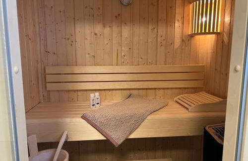 Penthouse Zweite Heimat - mit Sauna, Dachterrasse und ab Mai eigener Wallbox, im Herz von Kellenhusen - Foto 24