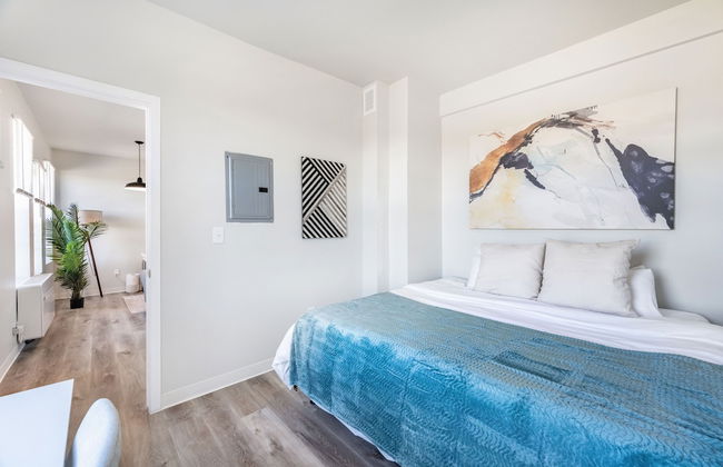 Modern Retreat Near Henry Ford - Foto 15