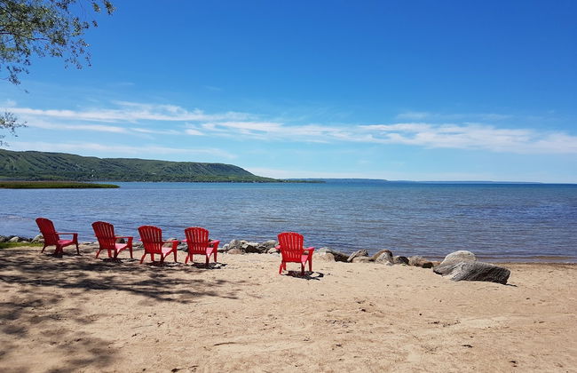 Spacious 8 bdrm Cottage with Private Beach Access, BBQ, Hot Tub, Sauna, Pet friendly - Foto 16