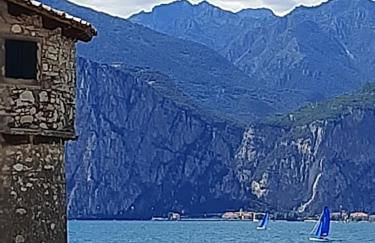 Klimt's Mill overlooking Port - Foto 17