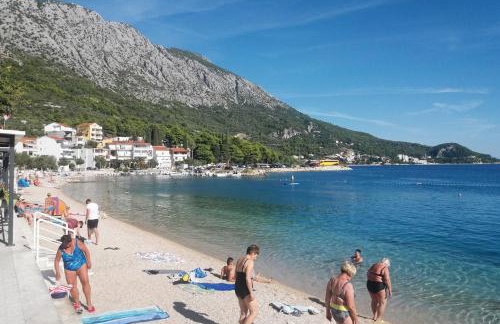 Apartments by the sea Igrane, Makarska - 17292 - Photo 3
