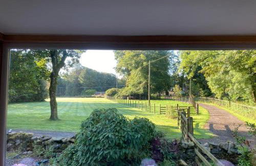 Country Cottage Sleeps 6 w/ Hot Tub & Dog-friendly - Foto 92