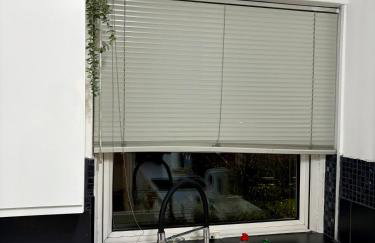 Bright and Spacious 2 Bed Flat Sleeps 5 - Foto 15