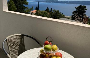 Emmi Apartments - Photo 1