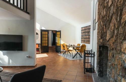 Casa acogedora con chimenea, piscina y vistas a la Sierra - Foto 14