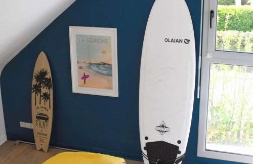 Superbe maison rénovée, 250m de l'océan, 12 pers, terrasse, jardin, proche plage Kerleven et golf - FR-1-481-164 - Foto 33