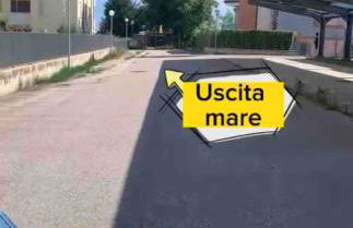 House 30 meters from the sea with gated parking - Foto 10