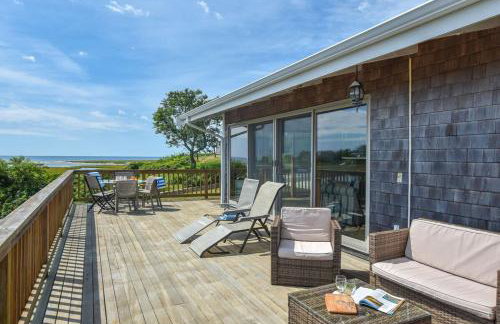 16612 - Stunning Home with Wraparound Deck Views of Bucks Creek and Nantucket Sound - Foto 29