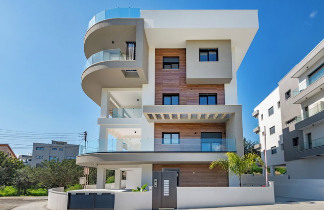 Sanders Eduardovich Limassol - Photo 72