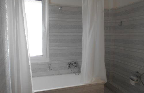 Villa Sis - Cycladic Sea View Luxury Home near Milos Beach & hiking trails 3, 4 & 5 - Photo 61