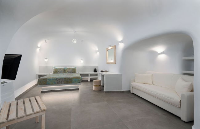 Yiota Collection 4 Suites & 4 Prive Jacuzzi - Foto 18