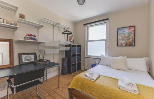 Modern Comforts in a Designer Home - Photo 15