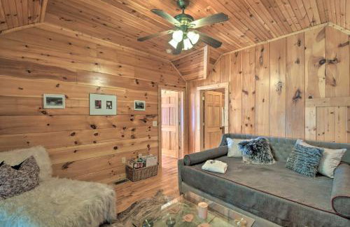 Lovely Lake Hartwell Retreat Dock, Deck and Grill! - Foto 20