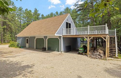 Lake Escape Family & Pet Friendly with Dock Access - Photo 11