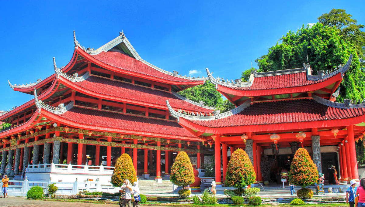 Tour privado por Semarang - Foto 2, El templo chino Sam Poo Kong