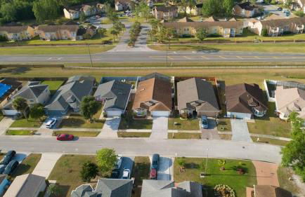 Private Paradise! Stunning south-facing pool home - Foto 30