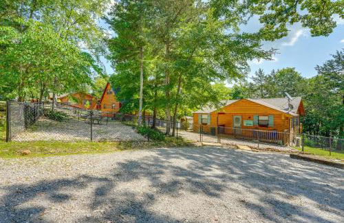 Lake Views Table Rock Lake Retreat with Fenced Yard - Photo 26